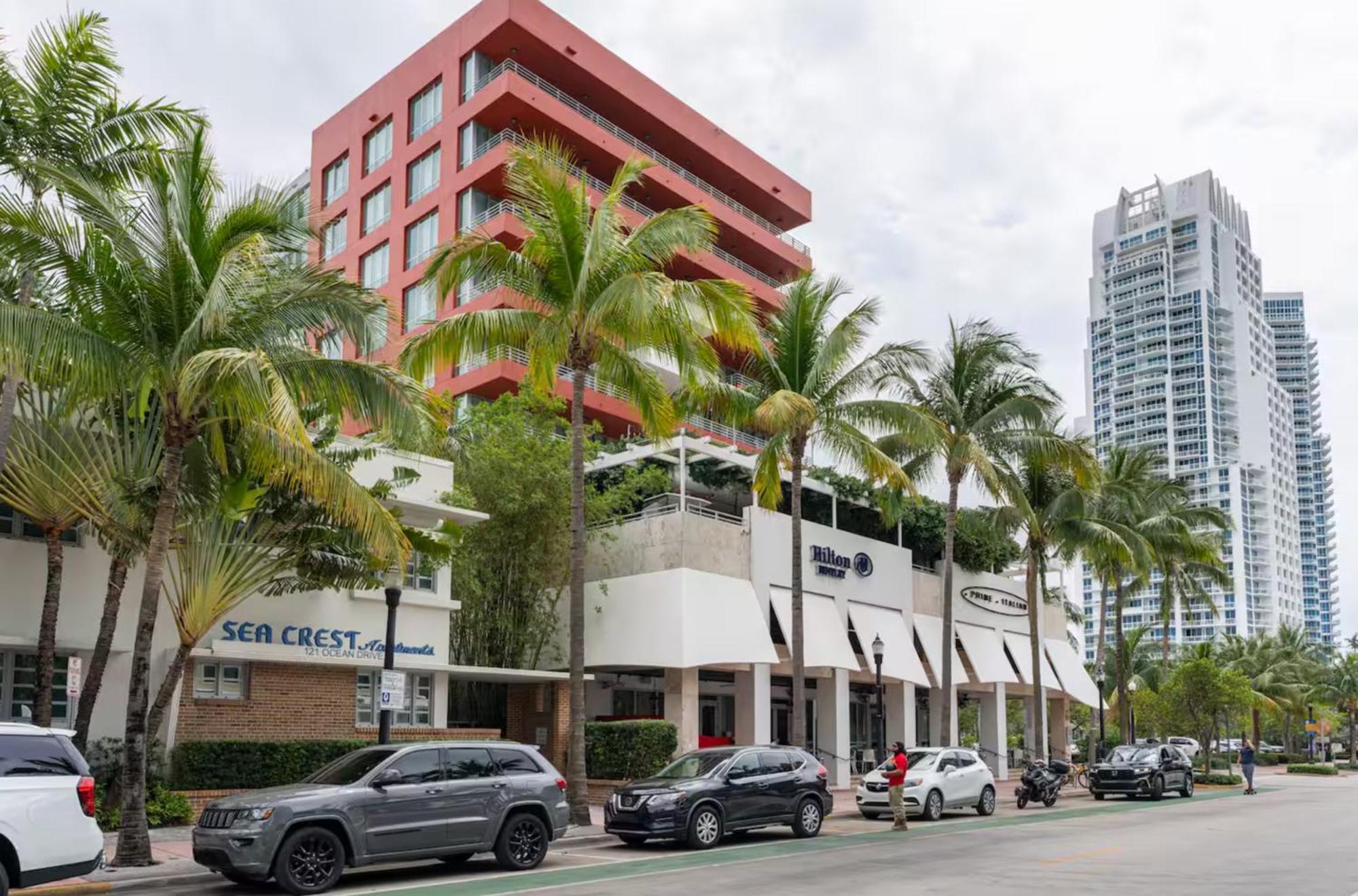 Appartement Beachfront Bentley One Bedroom With Balcony And Access